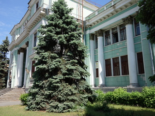 ukraine-dnepropetrovsk-house.jpg