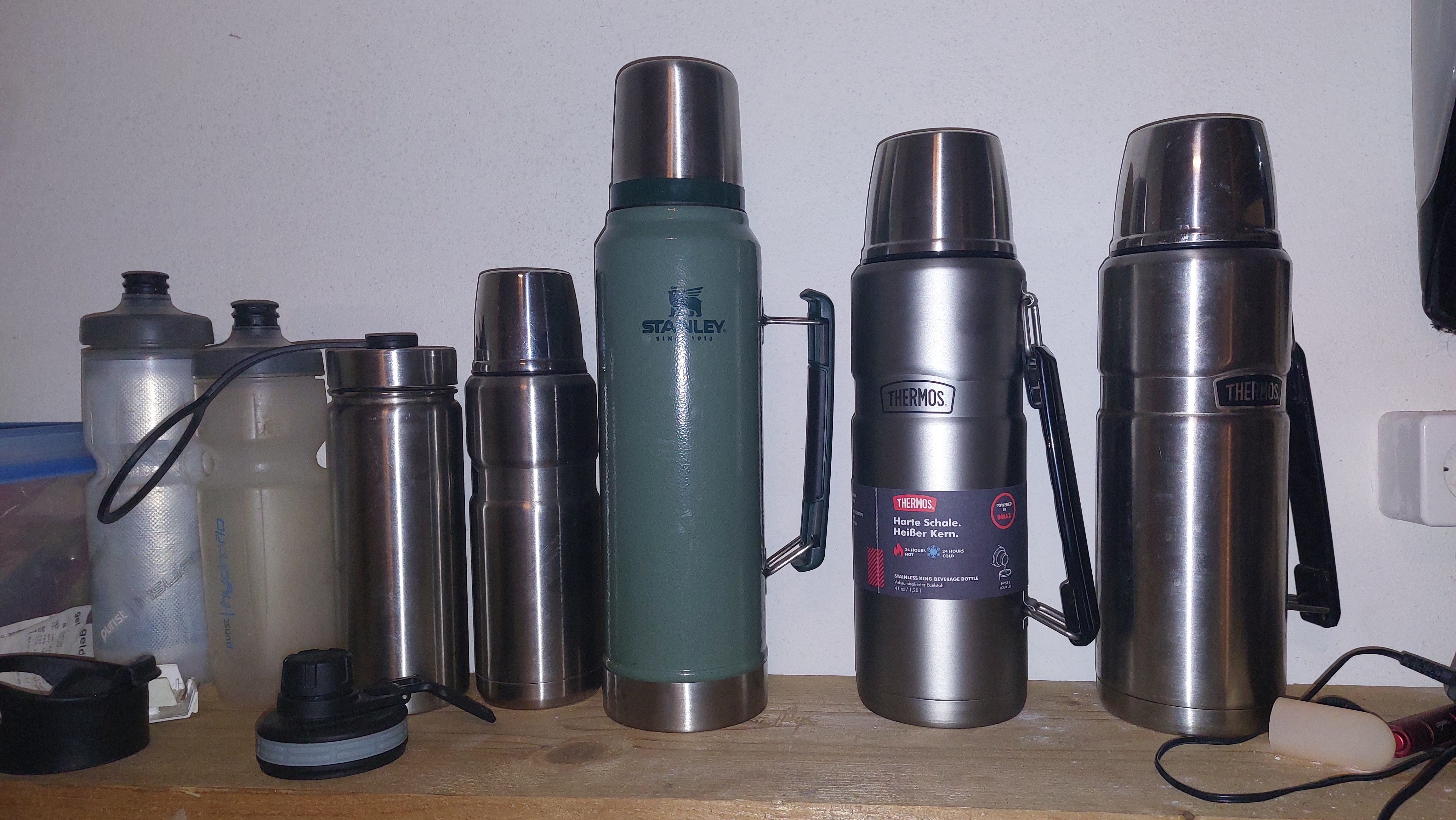 ❄ Stanley Classic Vacuum Bottle Review Stanley vs Thermos Vacuum Insulated  Water Bottle Ice Test 🔥 